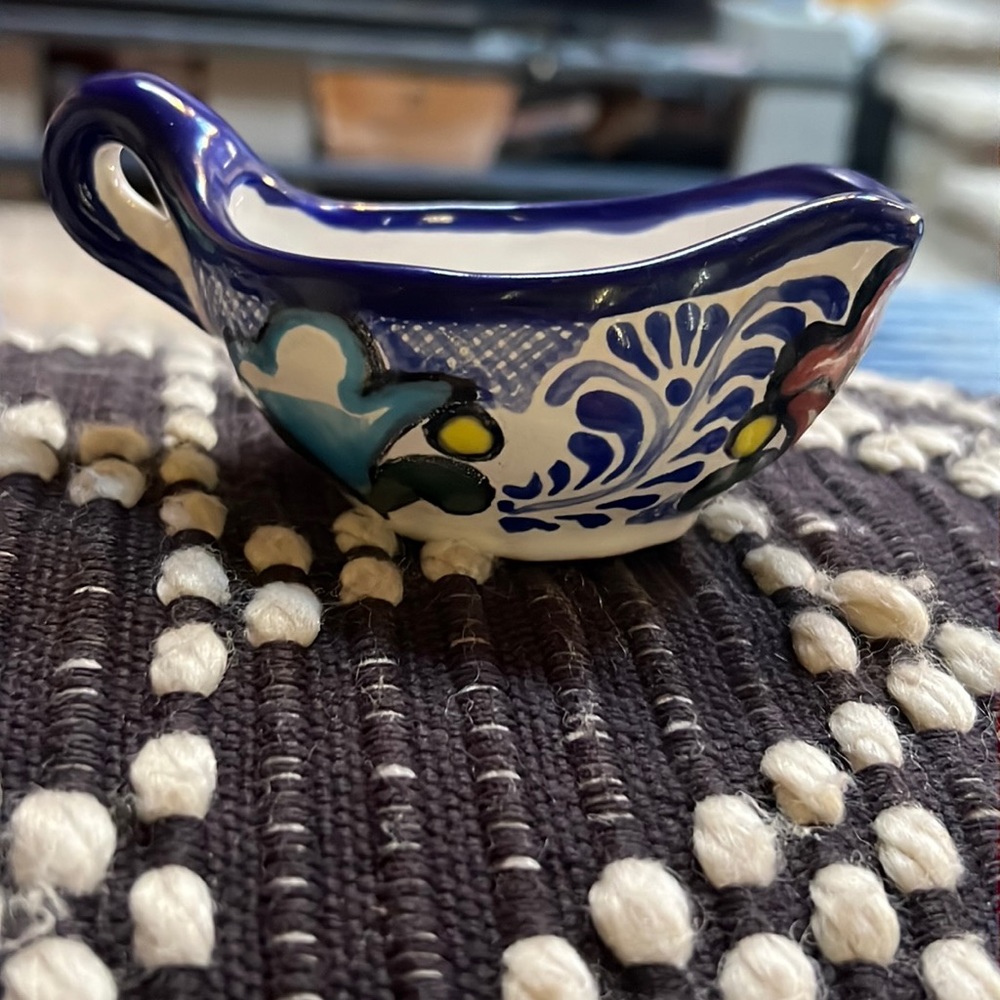 Talavera Zeveda Vintage Mexican Pottery Gravy Boat Pouring Dish